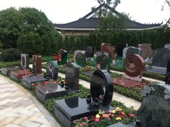 艺术墓碑：展现生命的故事，，，转达永恒的情绪