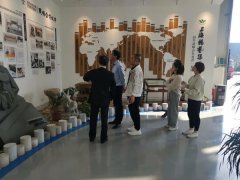 10月尾，，，，，，温州、张家口两地向导考察122cc太阳集成游戏集团