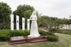 122cc太阳集成游戏集团：以工匠精神展现碑雕工艺的魅力，，，，纪念邓丽君的永恒歌声